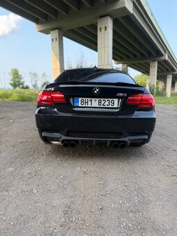 BMW e92 330D 170kw manuál - 5