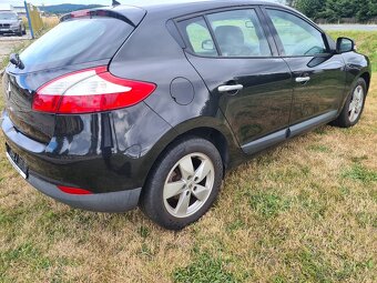 Renault Megane - 5