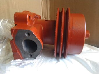 Čerpadlo vody pre MTZ - 5