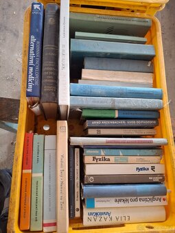 Knihy nálezový stav - 5