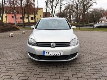 Volkswagen Golf Plus 1.6 TDI 2009 manuál - 5