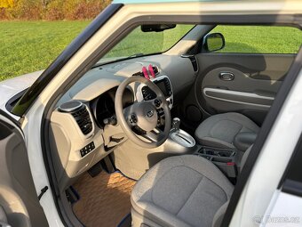 Prodám Kia SOUL elektro - 5