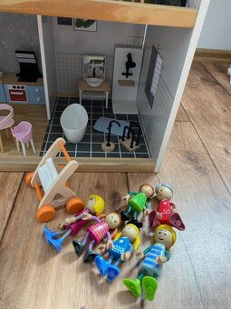 Domeček pro panenky - 5