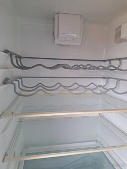 Lednice  nerezová  eletrolux - 5