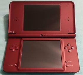 Nintendo DSi XL Red - 5