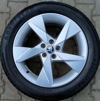 Originál sada disků Škoda Scala, Kamiq 5x100 R17 Volans - 5