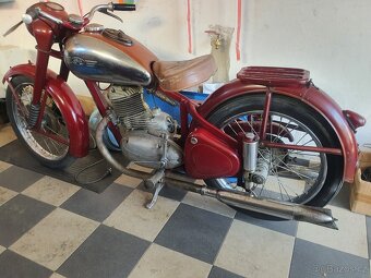 Jawa Pérák - 5