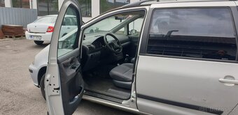 Prodám Seat Alhambra benzín 2,0 plyn - 5