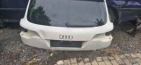 Pate dvere audi q7 viko kufru audi q7 4L - 5