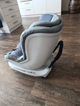 Otočná autosedačka 9-15 kg - 5