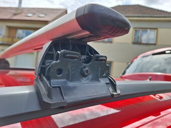 Prodám střešní nosiče Thule WingBar Evo 128cm - 5