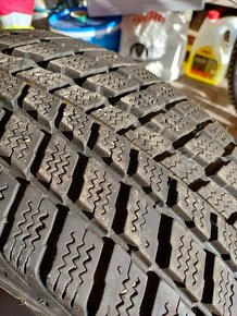 225/60R17 zimní - 5