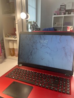 Acer Aspire A1515-52 series - 5