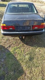 BMW e32 730i - 5