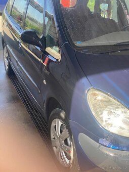 Dobrý den prodám automobil značky Citroën Picasso - 5