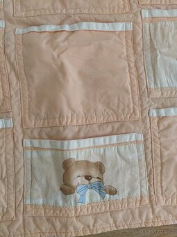 Kapsář na zeď + povlečení ve stejném stylu - 5