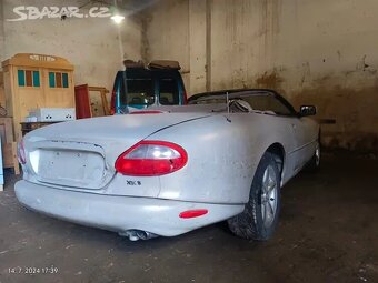 Jaguar XK8 - 5