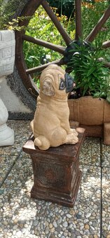 Zahradní dekorace- Soška Mopsík 1 - 5