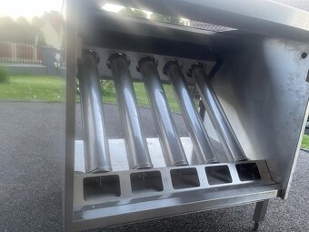 Nerezový stul s podavačem kelímků - 5