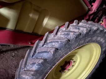 postřikovač Kverneland Rau - 5