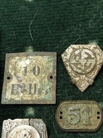 Různé velmiv staré odznaky z doby Rakouska Uherska a jiné - 5