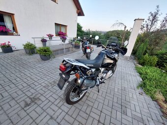 Honda XRV 750 AFRICA TWIN RD07 - 5