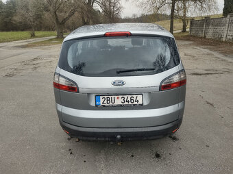 Ford S-MAX 2.0i - 7 míst - 5