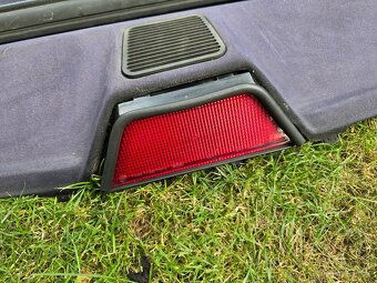 BMW e36 sedan zadní plato s roletkou a světlem - 5