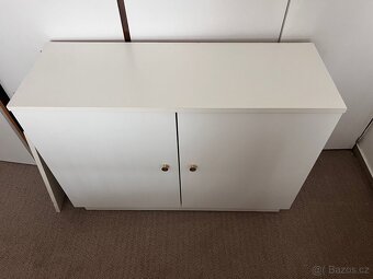 Sestava skříněk se zrcadlem - 5