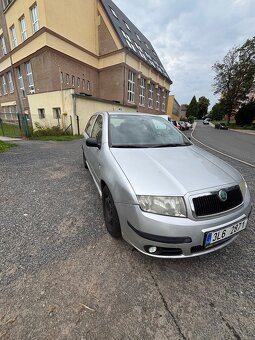 Škoda fabia 1. 1.4mpi - 5