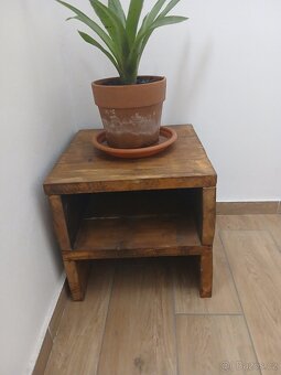Prodám  masivní postel - 5