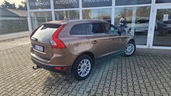 Volvo XC60 2,4D 120kW kůže - 5