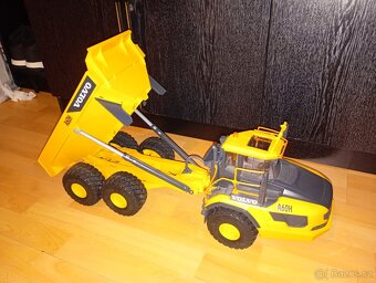 Bruder Nákladní volvo - 5