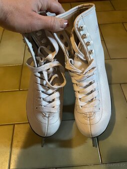 Dámské lední brusle 37 - 5