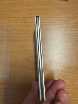 Prodám Huawei P8 Lite - 5