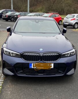 BMW 330e - 5