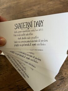 Svatební pozvánky ke stolu a kartičky "Svatební dary" - 5