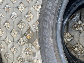 Celoroční pneu 225/40/18 - 5
