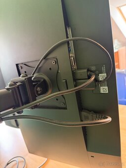 Komplet: Monitory, dokovací stanice, držák - 5