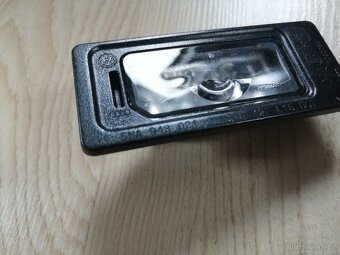 VW AUDI SEAT ŠKODA osvětlení SPZ RZ 5NA943021 - 5