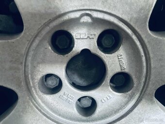 R15 195/55 5x100 - 5