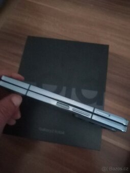 Prodám-Vyměním Samsung Galaxy Z Fold4 5G 12GB/512GB... - 5