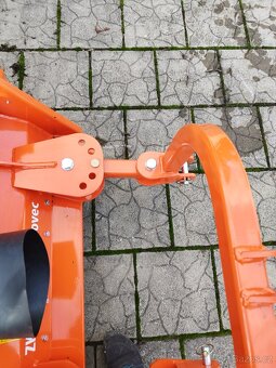 Mulčovač 120 manuálně nastavitelný do strany - 5