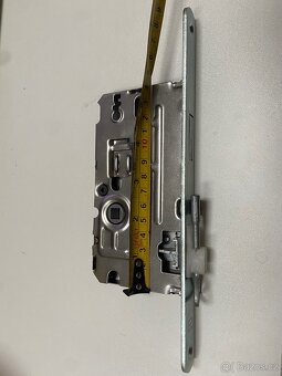 Zadlabací zámek - 5