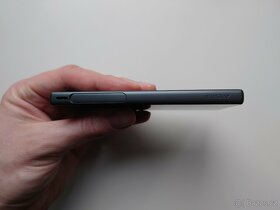 Sony Xperia Z5 Compact - 5