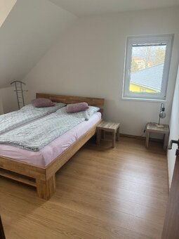 Samostatně stojící rodinný dům 5+kk - 5