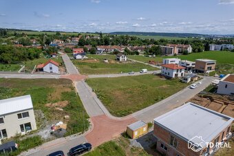 Prodej stavebního pozemku 775 m2 - Střelice, ev.č. 00956 - 5
