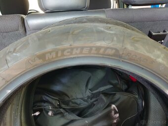 MICHELIN Road 5 - 5