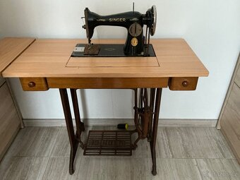 Starožitný šicí strij Singer 15K88 - 5