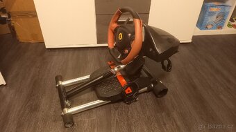 Volant s pedály Thrustmaster a stojanem pro Xbox - 5